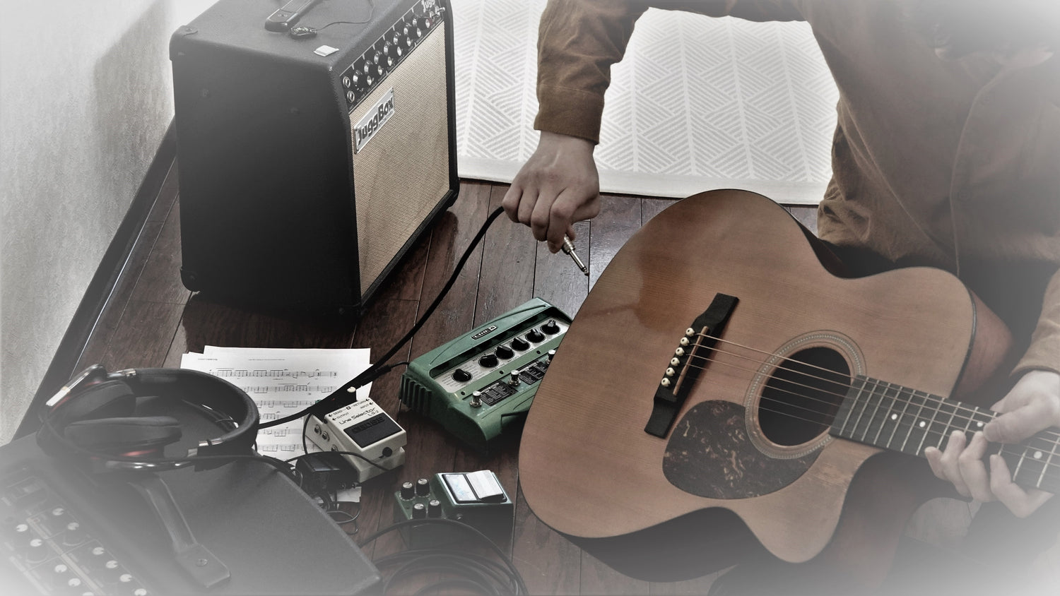 アコースティックギター用のエフェクターはどんな種類が必要?リバーブやコーラスなど主要エフェクトを一気にご紹介